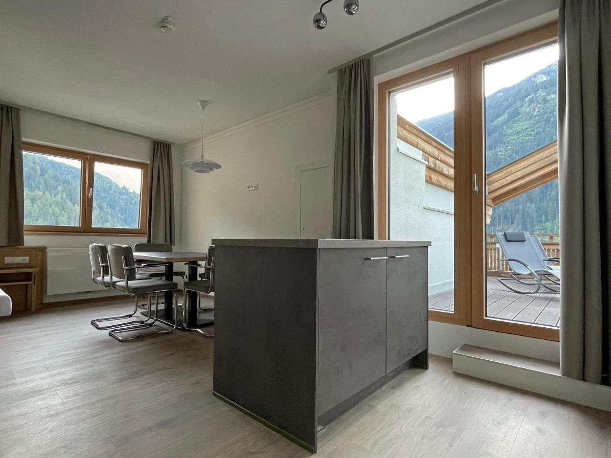 Hotel & Suites Glueck Auf Mayrhofen Ngoại thất bức ảnh