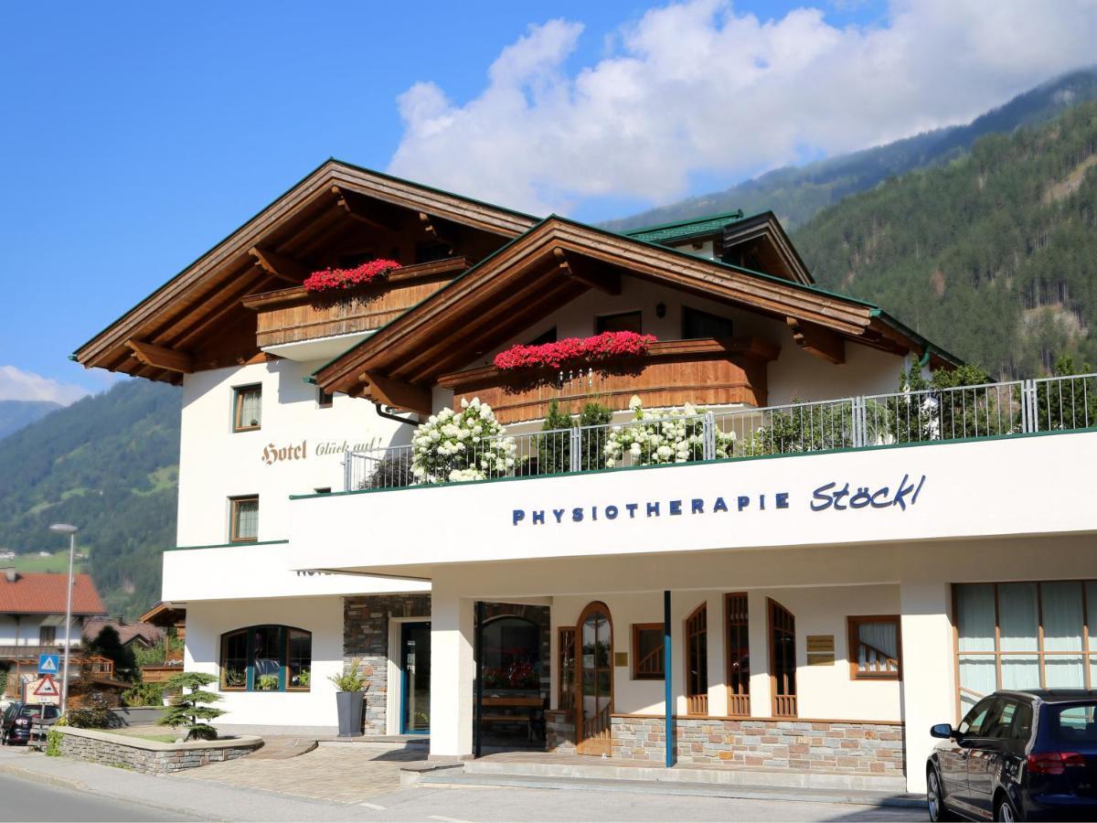 Hotel & Suites Glueck Auf Mayrhofen Ngoại thất bức ảnh